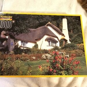 Vintage Puzzle English Countryside Home and Garden 1000 piece EUC